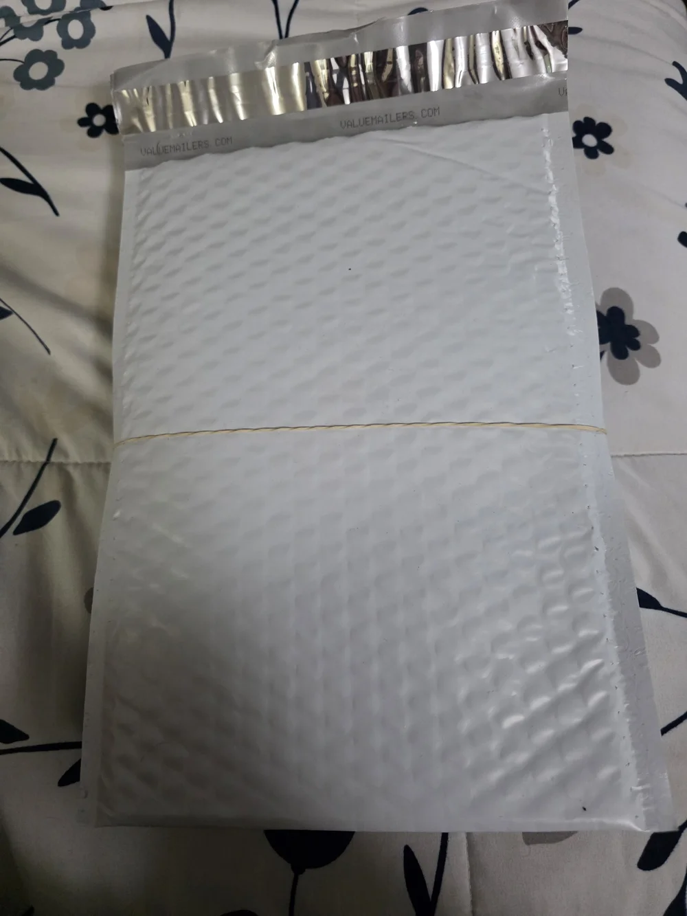 White- Durable Bubble Mailer